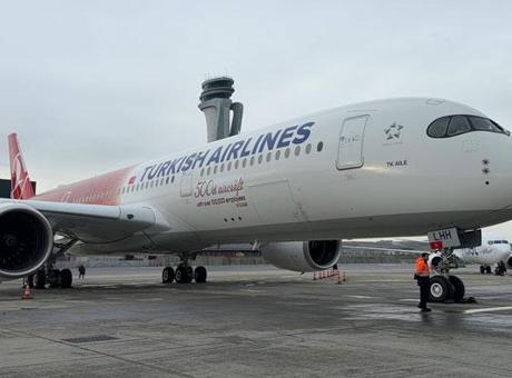 Türk Hava Yolları, 100 Bin Çalışanının Anısına 500'üncü Uçağını Tanıttı
