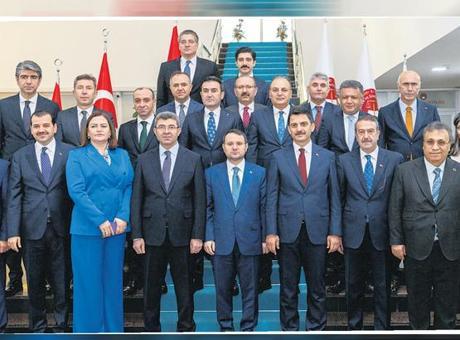 Bakan Gürlek, HSK Üyeleriyle Reform Odaklı Toplantı Gerçekleştirdi