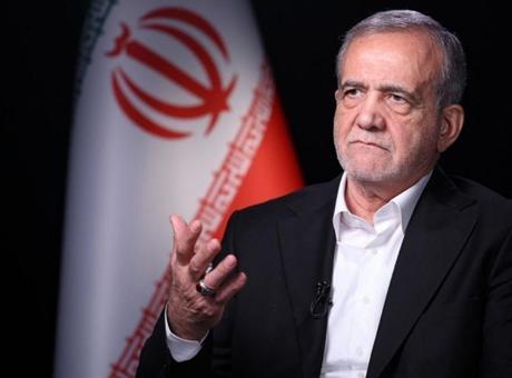 Pezeşkiyan: Protestoları Krize Dönüşmeden Kontrol Altına Almalıyız