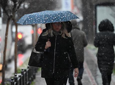 Balkanlar'dan Gelişen Kar, Edirne'yi Kapladı: Tarım İçin Umut Verici Yağış