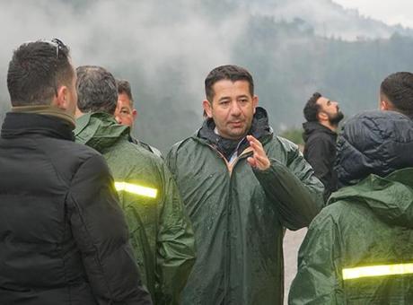 Feke'de Okullar Tatil Edildi: Belediye Başkanı Uyarılarda Bulundu