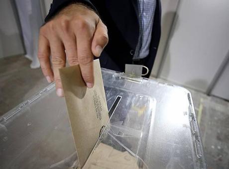 Bulgaristan'da Seçim Süreci Devam Ediyor: Cumhurbaşkanı Yotova'dan Açıklama