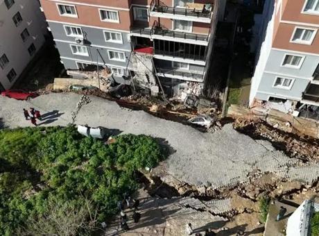 Menemen'de Çöken İstinat Duvarıyla İlgili 4 Yıl Sonra Mahkemeden Önce Bilirkişi Raporu Geldi