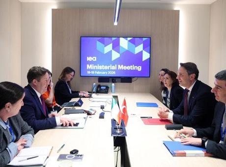 Bakan Bayraktar ve İrlanda Enerji Bakanı O’Brien Verimli Bir Görüşme Gerçekleştirdi