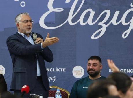 Bakan Işıkhan, Elazığ'da Gençlerle Sahur Sofrasında Buluştu