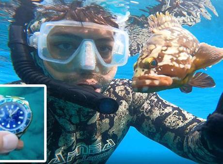 Dalgıcın Denizde Bulduğu Lüks Saat 3 Bin Dolara Satıldı