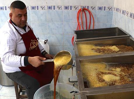 Gaziantep'te İftarların Vazgeçilmezi: Meyan Şerbeti