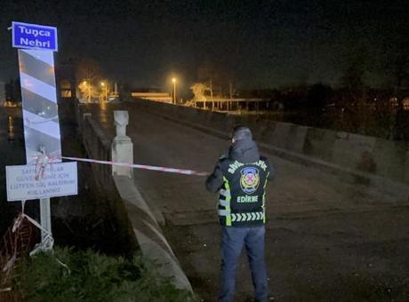 Edirne'de Taşkın Riski Nedeniyle Tunca Köprüsü Trafiğe Kapatıldı