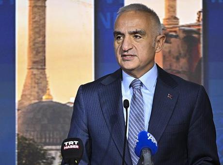 Bakan Ersoy: Vakıf İftar Buluşmalarında Günlük 100 Bin Vatandaşla Sofra Paylaşıyoruz