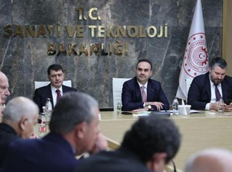 Bakan Kacır, OSB Başkanlarıyla İftar Sofrasında Buluştu