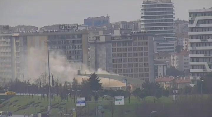 İstanbul Merter'de Polisevi Yangını: İtfaiye ve Sağlık Ekipleri Olay Yerinde