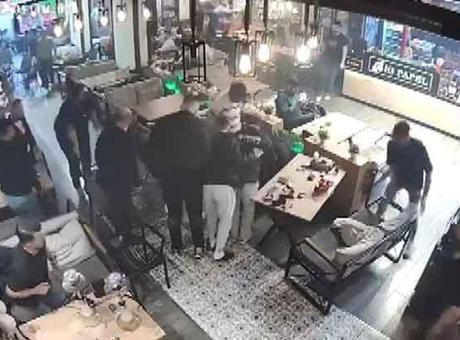 Galatasaray'ın Golüyle Sevinçten Bayılan Taraftarın O Anları Kaydedildi