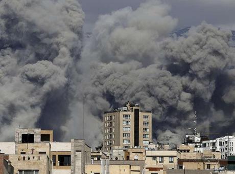 İran'da ABD-İsrail Saldırılarında Ölü Sayısı 555'e Yükseldi