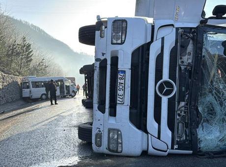 Zonguldak-Ankara Kara Yolunda Zincirleme Kazalar: 10 Yaralı