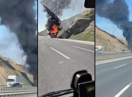 Kuzey Marmara Otoyolu'nda İş Makinesi Yangını: İtfaiye Hızla Müdahale Etti