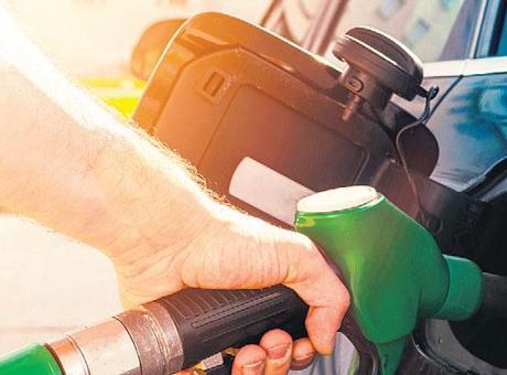 Petrol Fiyatları Zirveye Çıktı, Altın Değer Kaybetti