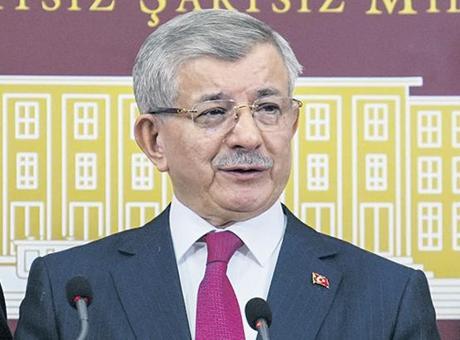 Ahmet Davutoğlu'ndan Uyarı: 'Bu Oyuna Gelmeyin'