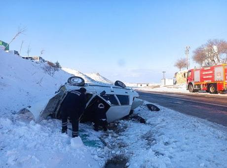 Mardin’de Kontrolden Çıkan Araç Şarampole Uçtu: 4 Yaralı