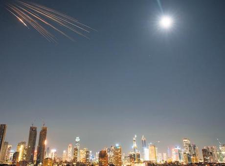 Bölgedeki Çatışmalar Derinleşiyor: İran ve İttifaklar Arasındaki Gerginlik Tırmanıyor