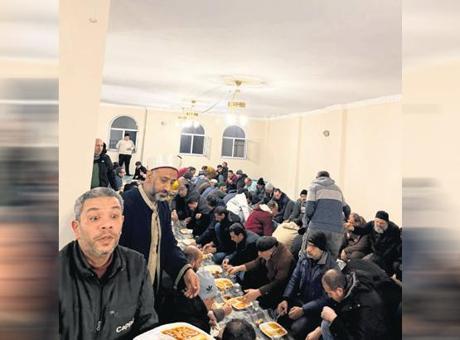 İftar İçin Gönül Sofrası Kuruluyor