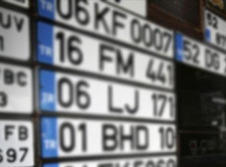 EGM'den APP Plaka İle İlgili Açıklama: Neden Yasak ve Cezaları Neler?