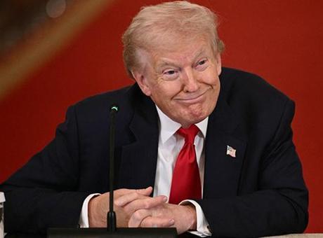 Trump'tan İran Operasyonları Hakkında Çarpıcı Açıklama: 'Puanım 12-15 Arası'