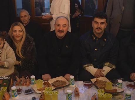 Mustafa Varank, Tarihi Abdal Meydanı'nda Sahur Buluşması Gerçekleştirdi