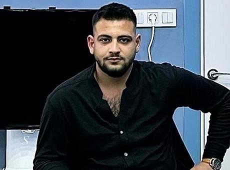 Torbalı'da Silahlı Saldırı: Peşlerine Düştüğü Şüpheliler Tarafından Vuruldu