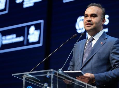 Bakan Kacır: Türkiye, Kendi Uydularını Geliştiren Bir Ülke Olma Yolunda İlerliyor