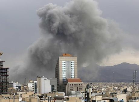 Tahran'da ABD ve İsrail Saldırıları Sonucu 460 Can Kaybı Yaşandı