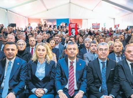 Ekrem İmamoğlu'na Destek: 'İktidara Yürümeye Hazırız'