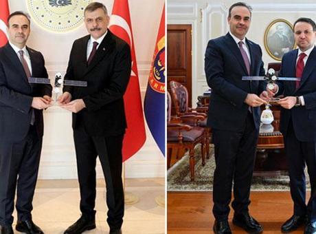 Bakan Kacır, İçişleri ve Adalet Bakanlarını Ziyaret Etti