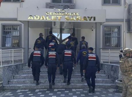 Aydın'da Arazi Anlaşmazlığı Cinayeti: Annelerini Öldüren Oğul Tutuklandı