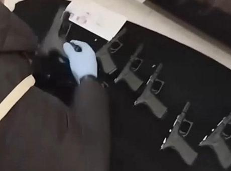 İstanbul'da Silah Ticareti Operasyonu: 4 Gözaltı ve Çok Sayıda Silah Ele Geçirildi