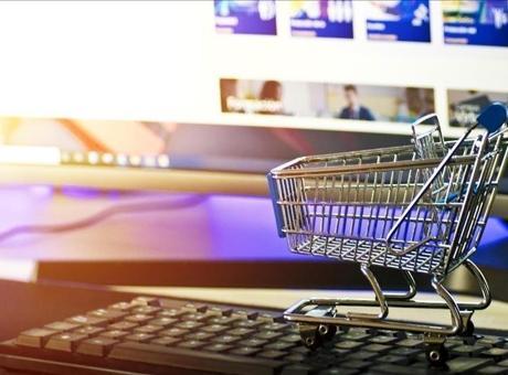 Bayram Alışverişi E-Ticareti Canlandırıyor: Online Talepler Artıyor