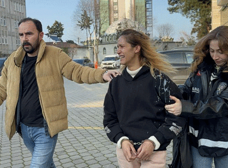 60 Suç Kaydı ile Dikkat Çeken 8 Çocuk Annesi Hırsızlık Suçundan Tutuklandı