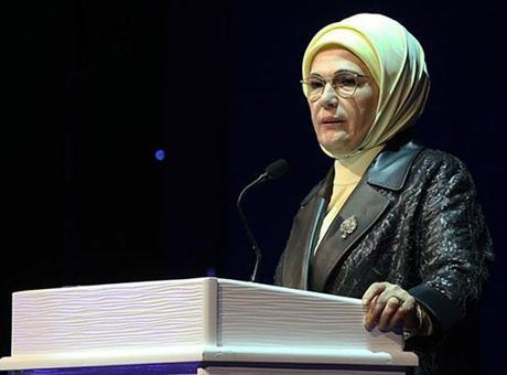 Emine Erdoğan'dan 14 Mart Tıp Bayramı'na Özel Mesaj