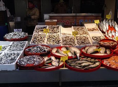 Tezgahlarda Bayram Hazırlığı: Balık Çeşitlerinde Bolluk Yaşanıyor