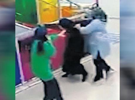 Öğretmenine Saldıran Veli: Eğitim Kurumlarında Güvenlik Endişesi Artıyor