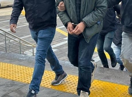 Mersin'de DEAŞ Operasyonu: 3 Kişi Tutuklandı
