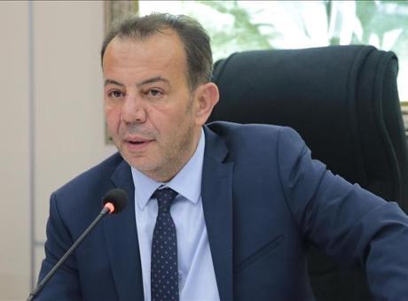 Tanju Özcan ve 3 Diğer Sanık 'Şantaj' Suçlamasıyla Yargılanıyor