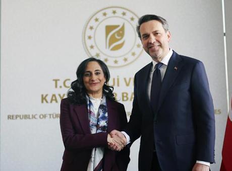Bakan Bayraktar, Kanada ile Enerji ve Madencilik İşbirliğini Güçlendirmek İçin Görüştü