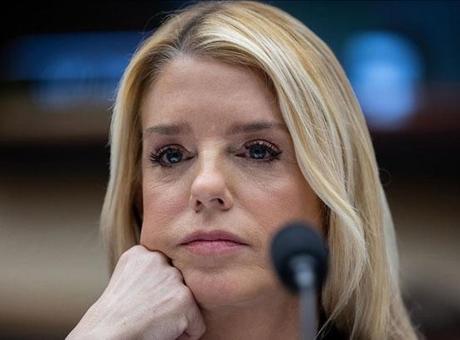 ABD Adalet Bakanı Bondi, Epstein Soruşturması İçin Kongre'de İfade Verecek