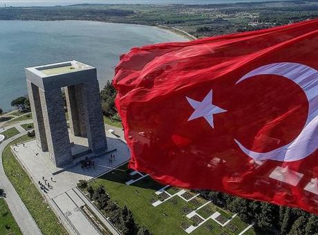 Çanakkale Zaferi'nde 111. Yıl Coşkusu: Siyasilerden Anma Mesajları