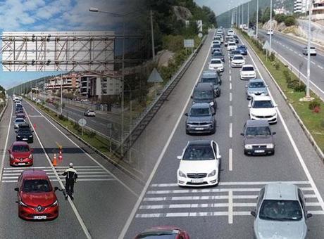 Bayram Tatiliyle Muğla'ya Akın: 2 Kilometrelik Araç Kuyruğu Oluştu