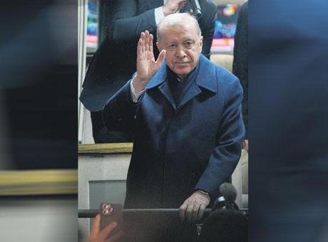 Cumhurbaşkanı Erdoğan'dan Ramazan Bayramı Mesajı: Türkiye Güvenli Ellerde