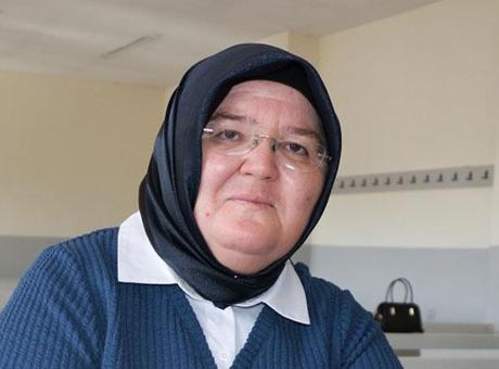 41 Yıl Sonra Sıralara Dönüş: Hanife Karasungur'un Eğitime Veda Edilmiş Düşleri Gerçek Oluyor