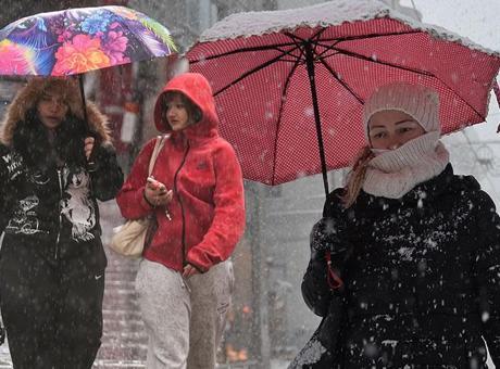 Meteoroloji'den Dikkat Çeken Uyarı: Bayram Sonrası İçin Kar, Sağanak ve Soğuk Hava Bekleniyor