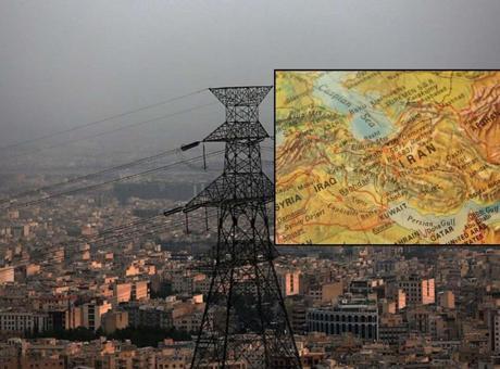 Trump'tan İran'a Sert Uyarı: 'Hürmüz Boğazı'nı Açmazsanız Bölge Karanlığa Gömebiliriz'