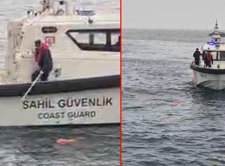 Denizde Hareketsiz Bulunan Kadın Hastaneye Kaldırıldı